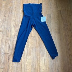 Beyond the Bump Spacedye Love The Bump Capri Maternity Legging
Nocturnal Navy